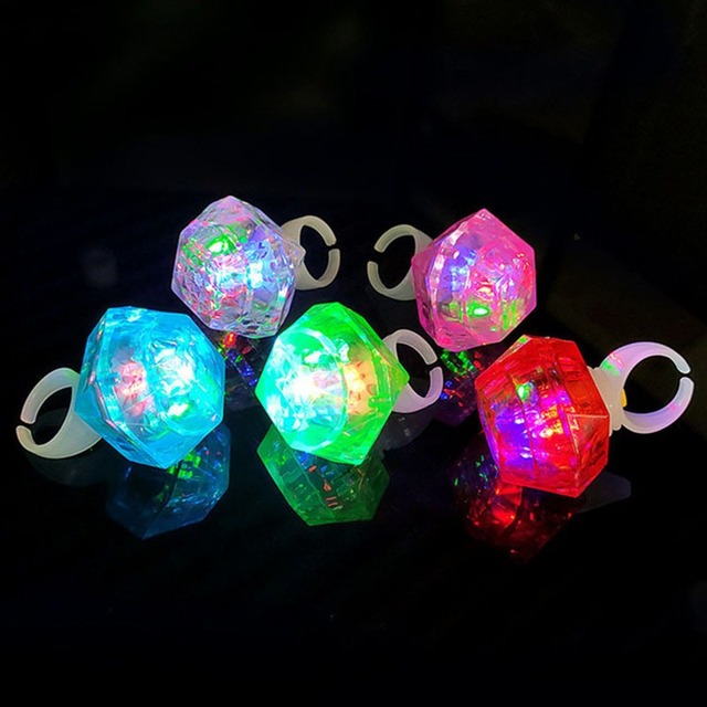 Diamond Shape Light up Flashing Finger Lights Led Rings for Birthday Halloween Concert Wedding Gift