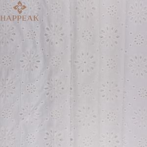 Высококачественная 100% хлопчатобумажная кружевная ткань из гипюра прочная мягкая тканая хлопчатобумажная ткань с вышивкой - Product Image 3
