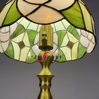   Lampe de bureau en verre teinté rose, soudée à la main, base en laiton, taille et couleur personnalisées, usine ODM