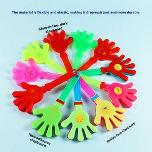 Vente en gros d'accessoires de cheering sportifs en plastique de 24 cm et 28 cm, jouets promotionnels - Product Image 5