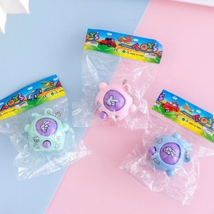 Meilleures ventes : <span class=keywords><strong>Accessoires</strong></span> de porte-clés, Jeu de devinettes, Ciseaux- Pierre-Papier-Ciseaux, Petits cadeaux créatifs, Jouets en capsule de poupée à lancer - Product Image 4