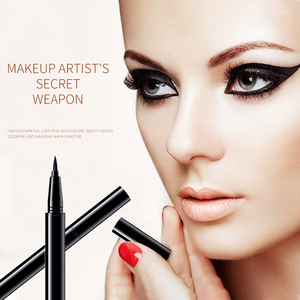 Crayon Eyeliner Liquide Noir Mat Imperméable à Pointe Fine, Végétalien, Personnalisable avec Logo, Maquillage Coloré pour les Yeux, Marque Privée - Product Image 4