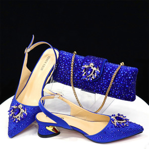 Sandali da donna con tacco basso a punta e chiusura con fibbia, e borsa coordinata, <span class=keywords><strong>scarpe</strong></span> e borsa da donna per feste e matrimoni - Product Image 2