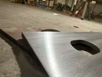 Machine de polissage automatique de plaques métalliques CE 1000 mm pour un travail des métaux efficace