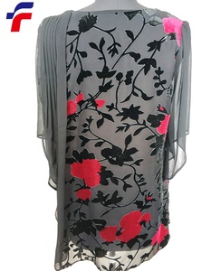 <span class=keywords><strong>Elegante</strong></span> Nero Rosso Stampa Burn Out Tessuto in Velluto <span class=keywords><strong>Camicetta</strong></span> Delle Signore con il Capo Poliestere Maniche In Chiffon - Product Image 3