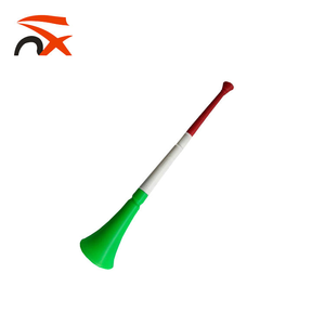 Corne de supporter en plastique avec drapeau italien, Vuvuzela pour l'encouragement des fans de football - Product Image 2