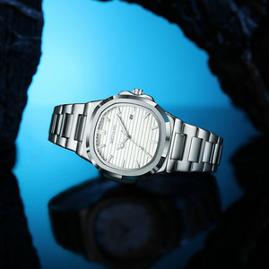 Nouvelle Arrivée 2024 Montre Homme Carrée en Alliage avec Bracelet Acrylique, Cadran Lumineux à Quartz, Style Affaires, Calendrier, Cadran à Aiguilles 42mm - Product Image 2