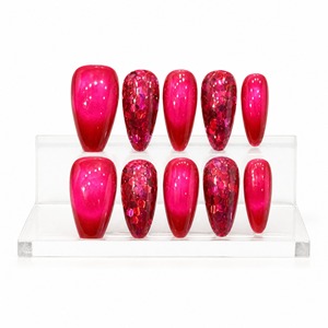 24 Uñas Postizas Rojas con Efecto Ojo de Gato, Forma Almendrada, Cobertura Total, Brillantes, con Pegamento para Uso Diario - Product Image 4