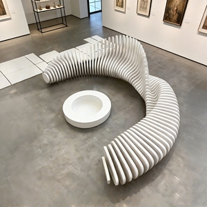 Banco curvo Art Deco Y503 de madera con rayas, mueble personalizado para espacios públicos, asientos para decoración interior de hoteles boutique. - Product Image 3