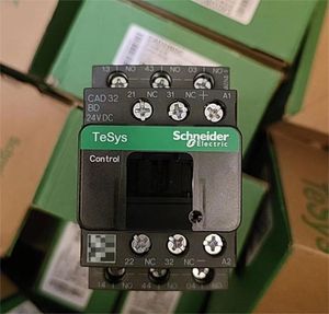 Contacteur Schneider neuf et original, série CAD, modèle CAD32/50, 3 ouvertures 2 fermées, 110VDC24AC 220V, modèles CAD32BDC/CAD32FDC/CAD50B7C - Product Image 3