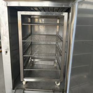 Machine à fumer la viande, idéale pour fumer la viande, le poulet, le saumon et les fruits de mer dans les cuisines commerciales et les usines de transformation alimentaire - Product Image 5