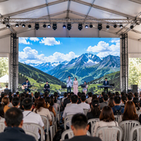 Écran LED d'église P4.81, affichage LED intérieur à louer 500x1000mm, mur vidéo de scène 3840Hz pour concerts, mariages, événements - Fabricant