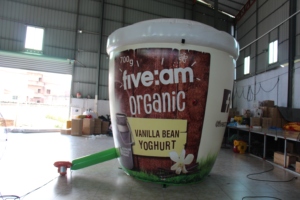 Gobelet à café gonflable pour événements publicitaires commerciaux en plein air - Product Image 2