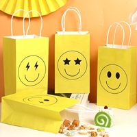 Sacs en papier kraft de luxe recyclables avec logo et taille personnalisés, poignées longues pour les cafés et les supermarchés, emballage cadeau