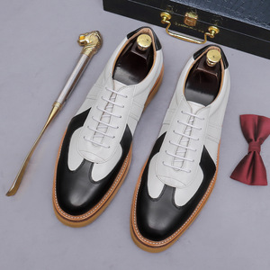 Zapatos de cuero para hombre con un estilo británico moderno y cómodo. Zapatos deportivos retro de cuero hechos a mano. - Product Image 3