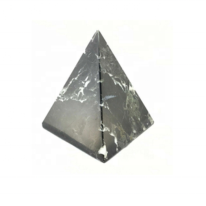 Pyramide en marbre noir avec lignes blanches Technique de pierre sculptée disponible en vrac à prix compétitif - Product Image 3