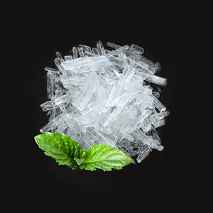 Entrepôt aux États-Unis en stock haute pureté 99% au-dessus du <span class=keywords><strong>cristal</strong></span> blanc Dl-<span class=keywords><strong>menthol</strong></span> prix du <span class=keywords><strong>cristal</strong></span> de <span class=keywords><strong>menthol</strong></span> naturel en vrac par tonne métrique - Product Image 1