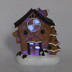Personalización de fábrica Navidad LED Jardín de hadas resina Casa de pan de jengibre Navidad pueblo casa estatua adorno para el hogar - Product Image 6