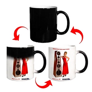 Taza de Cerámica de Anime Linda Promocional, Taza Mágica que Cambia de Color con Logotipo Personalizado, Regalos Románticos, Taza de Cerámica con Impresión, <span class=keywords><strong>Tazas</strong></span> de Leche que Cambian de Color - Product Image 3