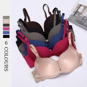 Vente en gros prix compétitif direct d'usine <span class=keywords><strong>soutien</strong></span>-<span class=keywords><strong>gorge</strong></span> à armatures uni sans couture <span class=keywords><strong>soutien</strong></span>-<span class=keywords><strong>gorge</strong></span> <span class=keywords><strong>Push</strong></span> <span class=keywords><strong>up</strong></span> rembourré confort pour femmes - Product Image 4