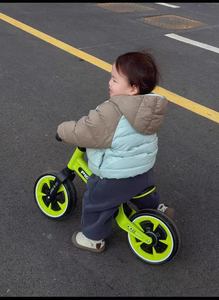 Nouveau modèle chinois : Vélo d'équilibre pour enfants / Vélo d'équilibre pour bébé / Vélo à pousser pour enfants pas cher / Vélo d'apprentissage pour tout-petits 10 pouces - Product Image 5