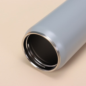 <span class=keywords><strong>Thermos</strong></span> isotherme portable en acier inoxydable SUS304 à double paroi avec poignée de transport et filtre à thé en maille fine amovible - Product Image 6