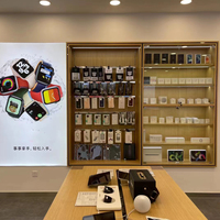 Armoire de présentation murale Penbo latte personnalisée conçue pour les accessoires de téléphone portable présentoirs
