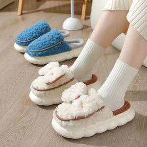 Nouvelles pantoufles d'intérieur 2025 pour hommes et femmes – Fabricant professionnel – Très populaires – Hiver/Automne – Confortables et amortissantes - Product Image 1