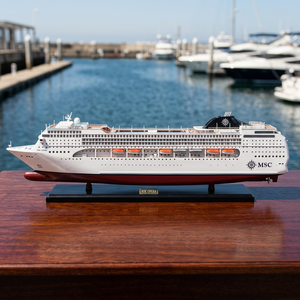 Maqueta de Barco de Crucero MSC OPERA ACACIA WOOD, Artesanía Náutica Pintada en Blanco y Rojo, Decoración para el Hogar - Product Image 2