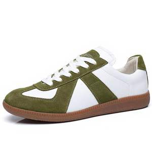 Sneaker Casual Personalizzate in Pelle Traspirante, Stile Scarpa da Allenamento Tedesca Professionale, Suola Piatta da Passeggio - Product Image 2