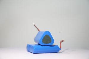 12V 18650 silindirik lityum iyon batarya paket <span class=keywords><strong>5000mAh</strong></span> 18650 kapasite 3S1P 3S2P lityum polimer dayanıklı pil paketi - Product Image 3