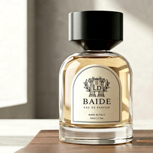 Flacon de parfum rond transparent de qualité supérieure, 30ml 50ml 100ml, en verre, avec couvercle plat noir, fourni par l'usine. - Product Image 1