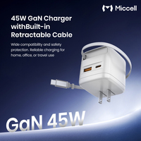 Chargeur Miccell 45 W GaN avec câble rétractable intégré et deux ports, idéal pour les voyages, le bureau et la maison.