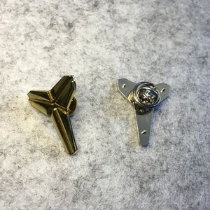 Spilla in Metallo Lega Placcata con Logo di <span class=keywords><strong>Kobe</strong></span> <span class=keywords><strong>Bryant</strong></span> Black Mamba, Design Floreale alla Moda, Souvenir con Spedizione Gratuita - Product Image 4