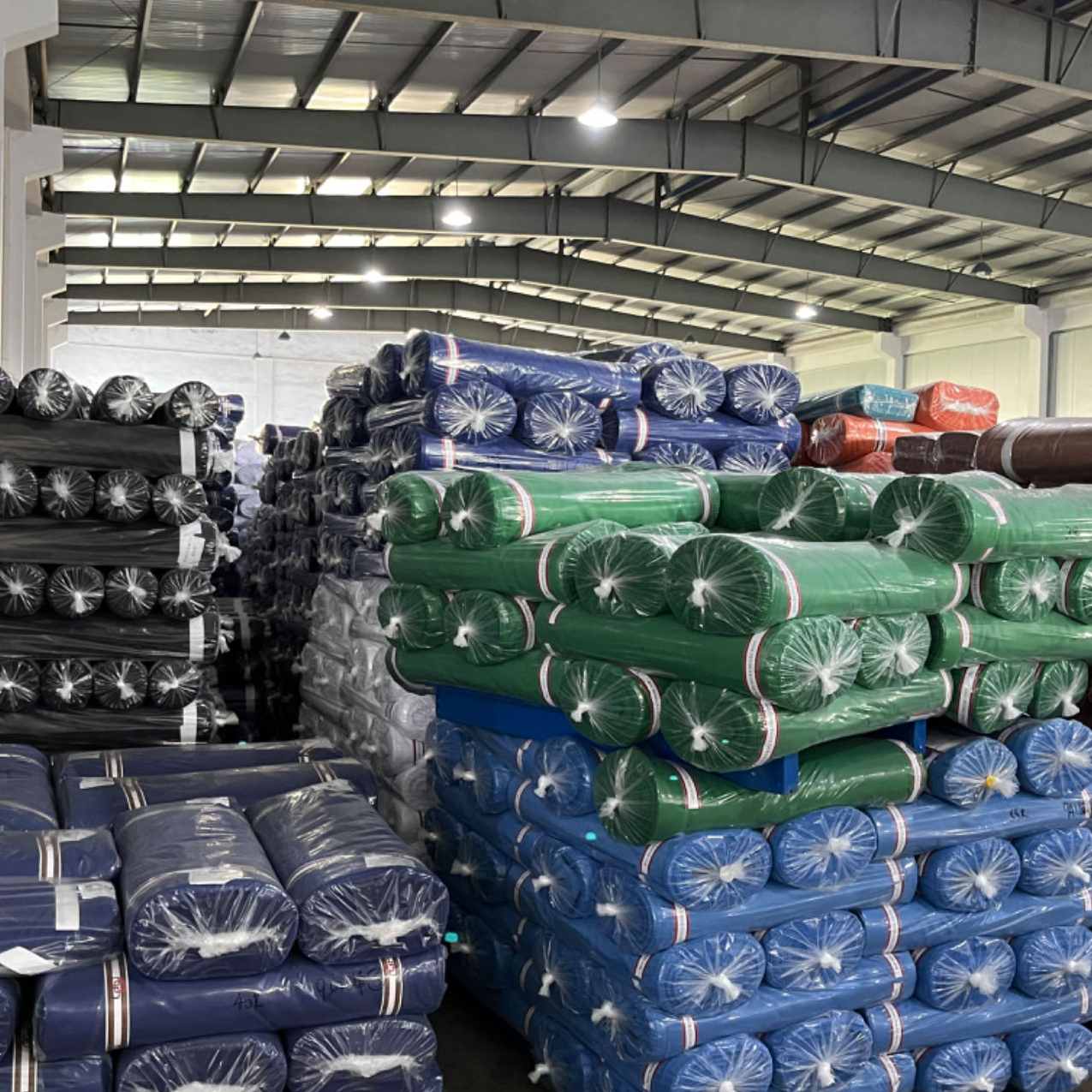 The Factory Supplies 100% Polyester Gabardine Directly and Cheaply