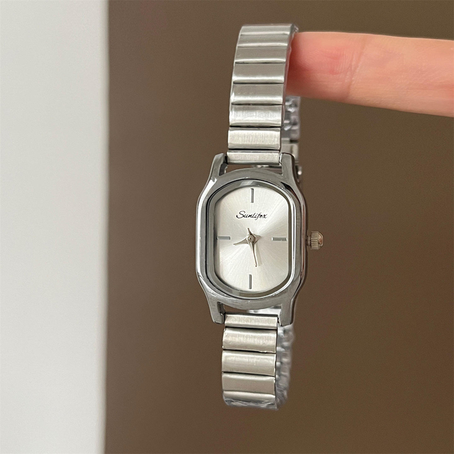 Retro Women's Belt Watch Women's Fashion Simple Oval Small Dial Temperament Antique Quartz Watch