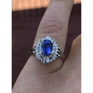 Anillo de Compromiso y Matrimonio Vintage de Plata de Ley 925 Chapado en Oro con Moissanita Engastada en Puntas para Mujer - Product Image 1