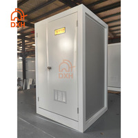 Salle de bain modulaire préfabriquée portable pour camping, personnalisable en usine, avec toilettes, douches et lavabo intégrés pour l'extérieur