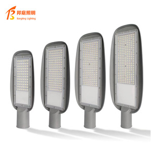 2025 charge rapide <span class=keywords><strong>Radar</strong></span> détection aluminium 6V 200W 300W 400W 500W puissance 40Ah 60Ah 80Ah batterie tout en un Led lampadaire solaire - Product Image 2