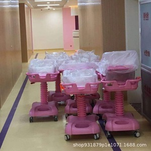 Cuna transparente inclinable para bebé con mosquitera, rosa y blanca, material ABS, fabricada en Shandong, para el cuidado infantil. - Product Image 2