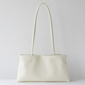 Sac à bandoulière souple en cuir véritable pour femme avec deux sangles et fermeture éclair, style simple, nouvelle collection Printemps/Été 2026 - Product Image 5