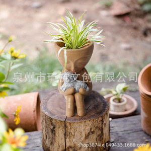 Seated Girl Holding Cat Or Dog Resin <b>Vase</b> Creative Succulent Flower Pot Garden Decoration Outdoor Planters - Product Image 3