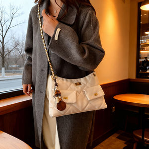 Bolso de Mano de <span class=keywords><strong>Moda</strong></span> para Mujer, Bolso Bandolera de Cuero PU Suave con Diseño Clásico de Rejilla de Diamantes, Bolso de Hombro con Cadena para Mujer - Product Image 3