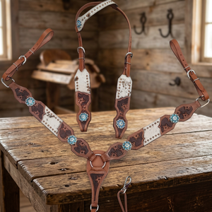 Nouvel ensemble d'équipement d'équitation saisonnier en cuir naturel souple, personnalisable et léger, comprenant une selle anglaise, une têtière et une selle de poitrine. - Product Image 3