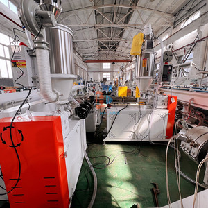 Línea de Extrusión de Perfiles Transparentes de PVC <span class=keywords><strong>HYD</strong></span>, Máquina Extrusora de un Solo Tornillo, Bomba, Motor, Control PLC, Motor Siemens - Product Image 3
