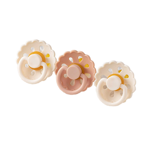 Sucette pour bébé en silicone de qualité alimentaire, écologique et personnalisée, forme épurée, débit moyen, taille standard de la tétine, 0-12 mois - Product Image 1