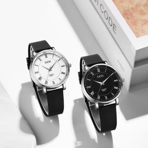 Montre élégante pour étudiants, montre-bracelet en silicone imperméable de haute qualité pour les couples - Product Image 1