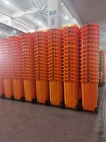 Grande poubelle extérieure orange rouge jaune 100 litres en plastique avec pédale et poubelle mobile 100l