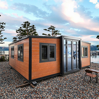Maisons pliantes préfabriquées extensibles en acier, résistantes à la corrosion, style conteneur, villas à structure métallique, salon moderne du milieu du siècle