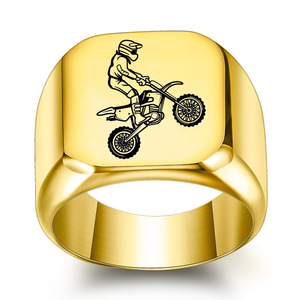 Bague carrée en acier inoxydable 18MM gravée au laser avec motif moto, bijou de mode pour homme, cadeau - Product Image 3